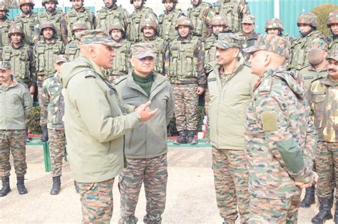 Northern Army commander visits Kashmir formations, emphasises unified ...