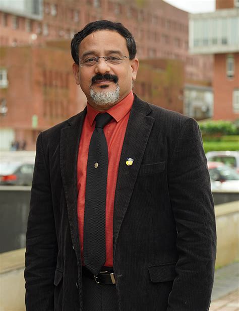 Amity University Mumbai, Leadership