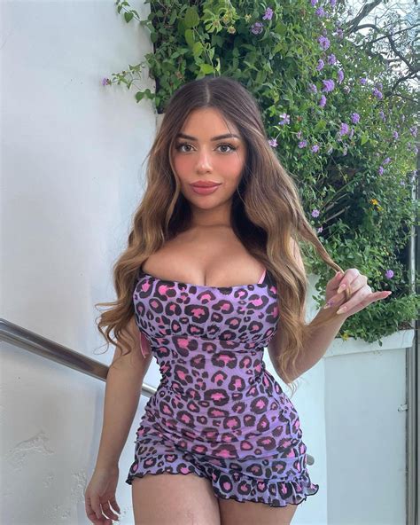 Katiana Kay – Why is She Famous? – 8 Billion Voices