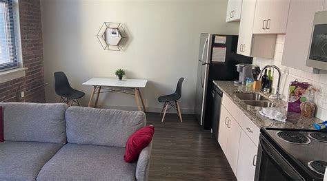 FRONTDESK 917 LOCUST ST APTS DOWNTOWN ST LOUIS (Saint Louis) - Lodging ...