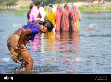 Primitive Tribes Bathing 的图像结果