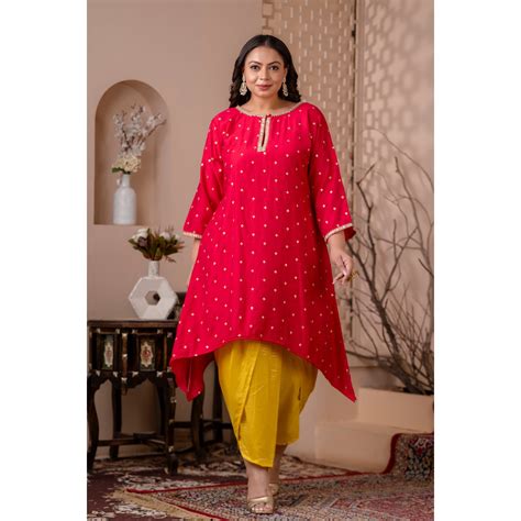 Plus Size Ethnic & Fusion Wear featuring a variety of styles, upto 5XL ...