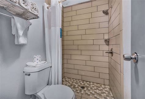 Comfortable Rooms at Butler Inn – Stay Near Miami University, Oxford OH