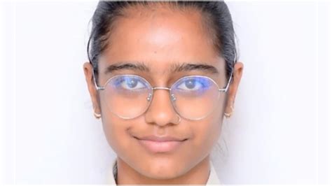 CBSE 12th Result 2025: सीकर की बेटी ने बढ़ाया मान, CBSE 12वीं बोर्ड ...