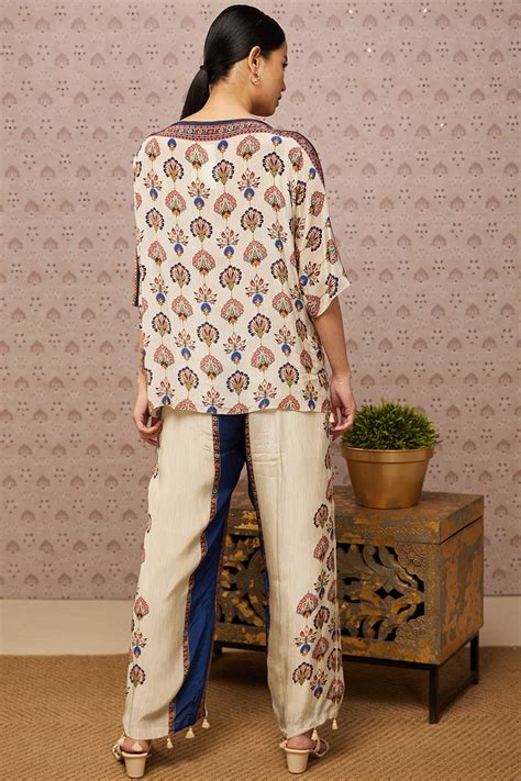 Sarouk Printed Embroidered Co-Ord Set