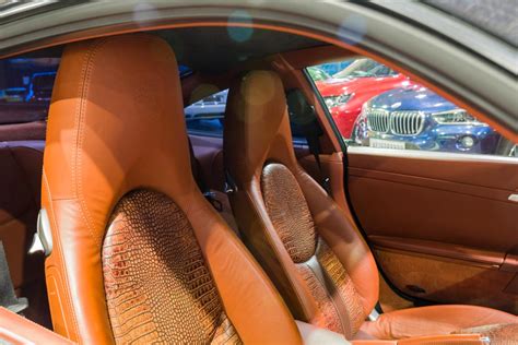 Buy #1 Used Porsche 911 Carrera S: Dynamic