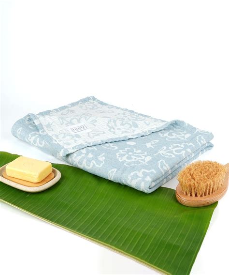 Buy Banana Jacquard Floral Bath Towel Online Pack of 1 / 75 x 150 cm ...