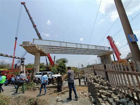 Steel girder work completed on Malav Phatke over bridge | ટ્રાફિક અને ...
