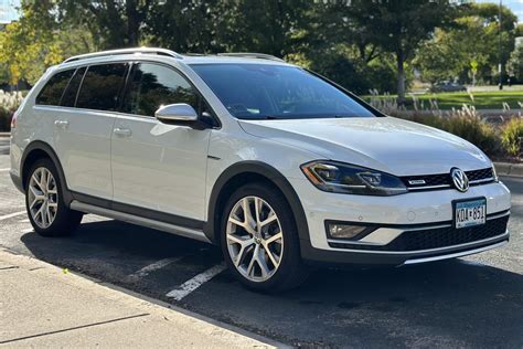 2019 Volkswagen Golf Alltrack SEL 6-Speed for sale on BaT Auctions - sold for $38,000 on ...