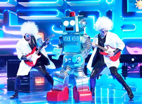 ‘The Masked Singer’ reveals Lil Wayne as the Lenny Kravitz-singing ...