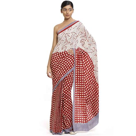 Vidya Balan paired her red and white polka dot sari with an interesting ...