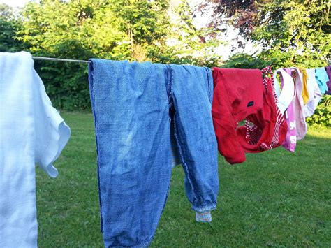 How To Remove Old Foundation Stains From Clothes - Get expert laundry tips & tricks from tide ...