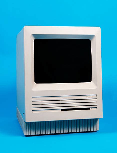 Old Machine Computer 的图像结果