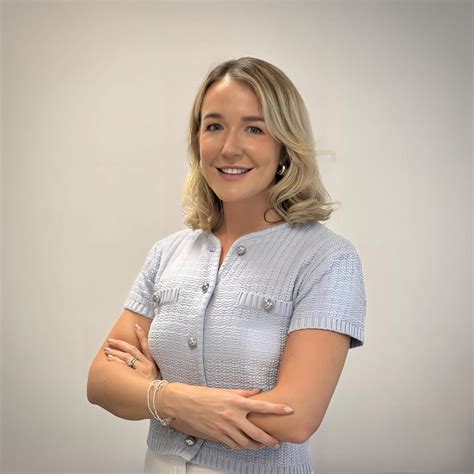 Dr. Jennifer Burns | Clinical Psychologist | The Valens Clinic Dubai