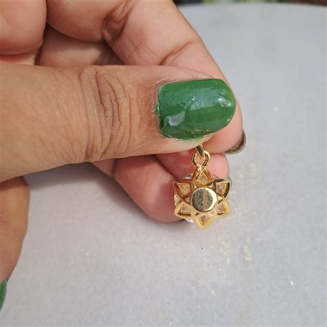 Buy Solitaire Pendants: Diamond, Lab & Moissanite | Vai Ra