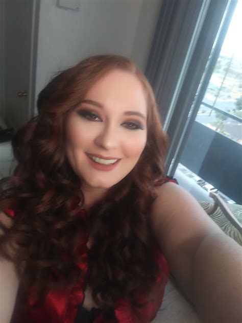 Mylie Moore - Facts, Bio, Career, Net Worth | AidWiki