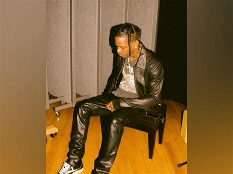 Dior indefinitely postpones Travis Scott collaboration line