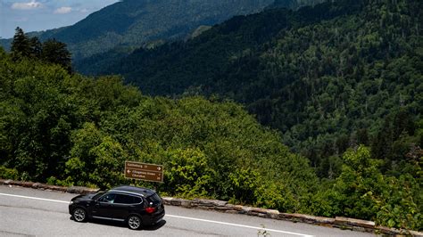 Newfound Gap Road closed in Great Smoky Mountains National Park for wind