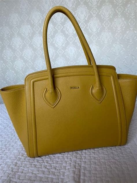 FURLA フルラ ハンドバッグ バッグ