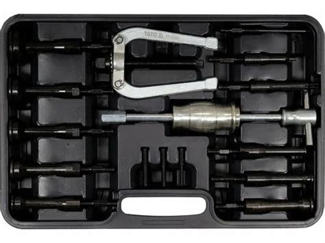 Mechanical & Hydraulic Pullers - Hydraulic Body Repair Kit from Pune