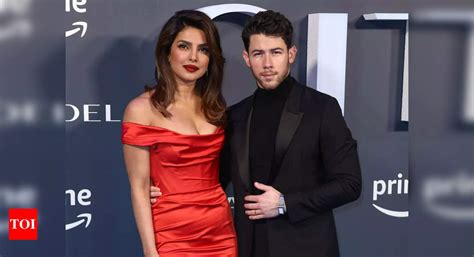 Nick Jonas posts video on Priyanka Chopra’s flaming red dress that she ...