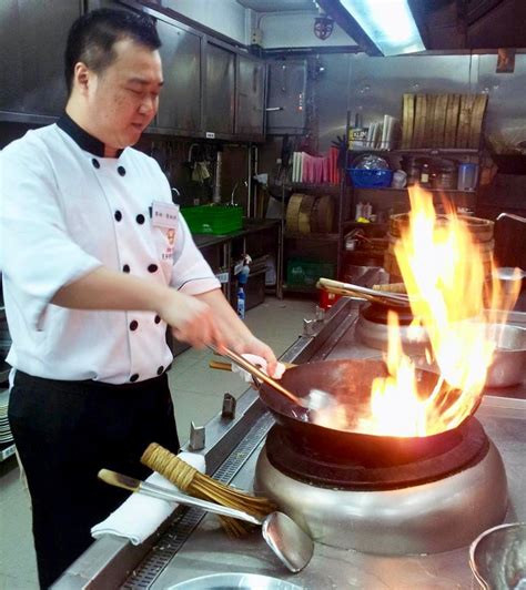 Chinese Chef Cooking 的图像结果