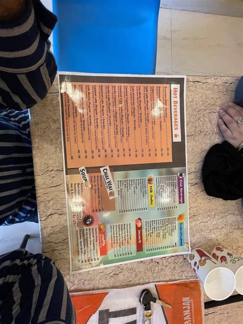 Menu at Bean Here, Mau