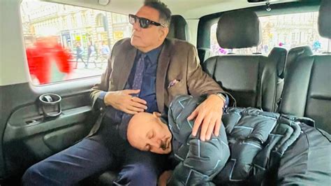 ‘Tired’ Anupam Kher falls asleep on Boman Irani's lap inside car after ...