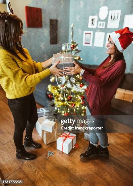 Image result for Gift Swapping Problem