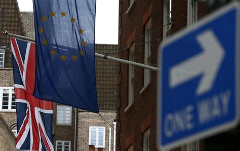 Brexit: L'UE envisage une "période de transition" aux modalités strictes