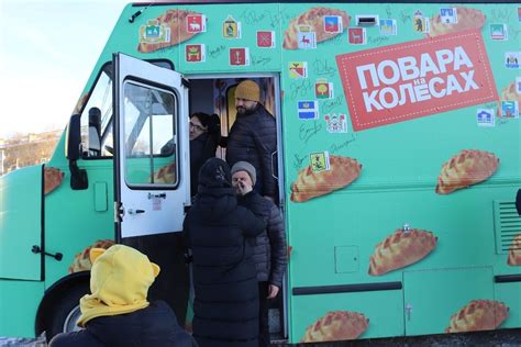 На Первом канале покажут шоу «Повара на колесах», снятое в ...