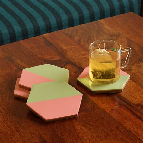 RangRoots 'Hexa-Heavens' Wooden Coasters for Dining Table (Set of 4 ...