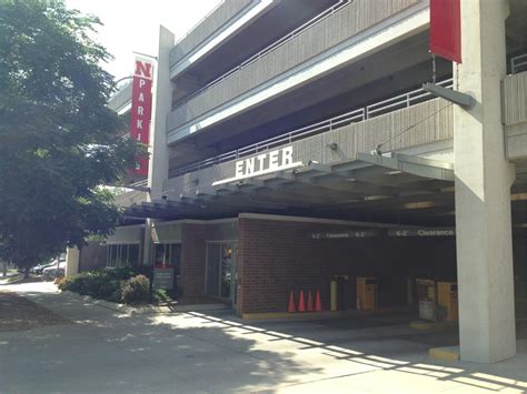 625 Stadium Dr Garage - Parking in Lincoln | ParkMe