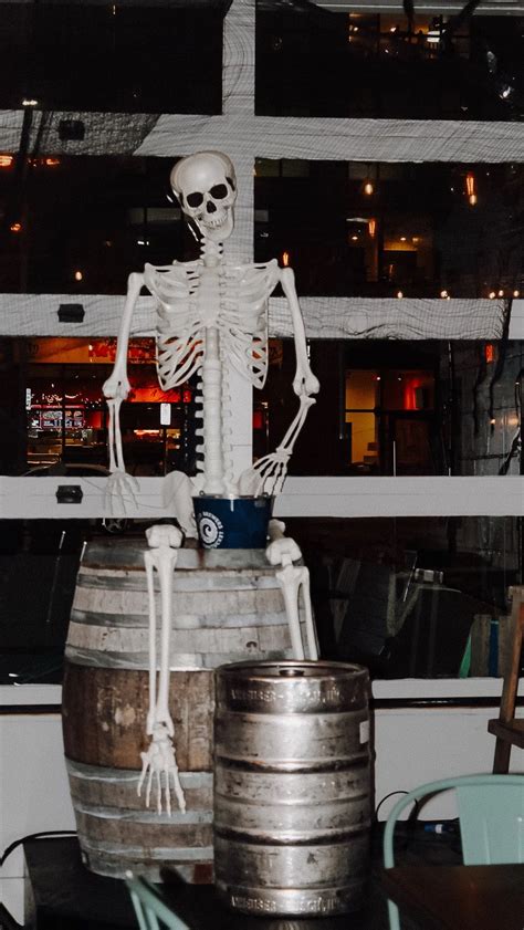 Cisco Brewers Fenway Boston | Live Music, Drinks & Fenway Nightlife