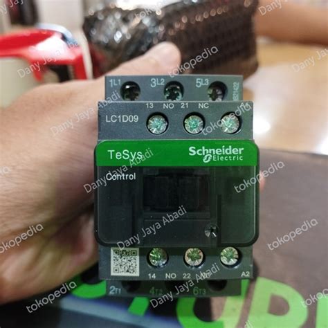 Jual kontaktor schneider LC1D09F7 25A 110V 4KW LC1D09 - Jakarta Pusat ...