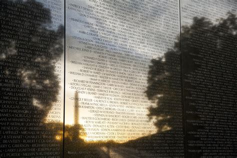 VIETNAM VETERANS MEMORIAL — MAYA LIN STUDIO
