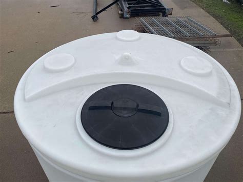 300 Gallon Double Wall Water Tank. Location 1: 4303 South Drive Houston ...