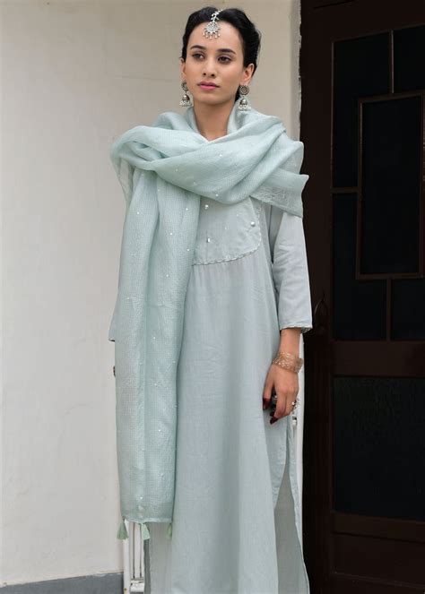 Get Self Checkered Mint Green Tasseled Dupatta at ₹ 2500 | LBB Shop