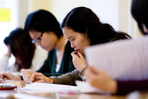 【留学中国#24】中国大学的文凭马来西亚承认吗？选择大学要考虑什么？ - YouTube
