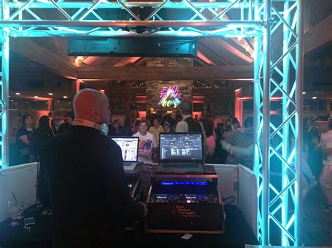 Birch Wood Vineyards | New Hampshire Wedding Venue