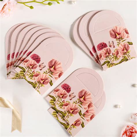 Lucky Charm Gifting Shagun Envelope Set Of 12 Online - Premium Envelope ...