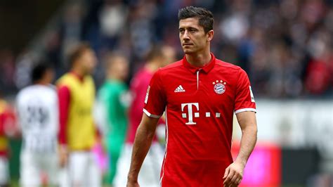 Robert Lewandowski close to signing new Bayern Munich deal | Football ...