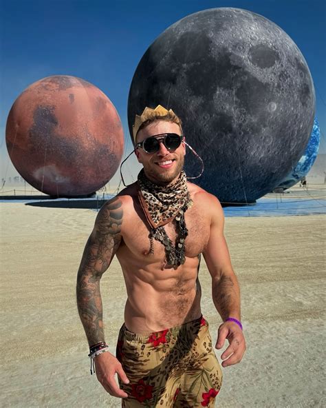 Gus Kenworthy Nudes