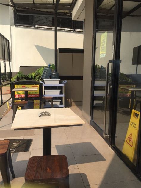 MAXLEY HOTEL (Jakarta) - Hotel Reviews & Photos - Tripadvisor