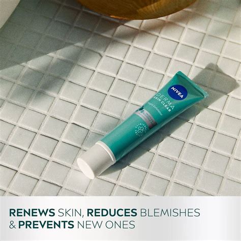 NIVEA Derma Skin Clear Exfoliator 40ml - NIVEA India