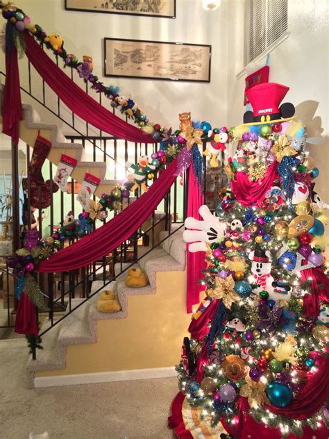 Best Christmas Decorations At Disney World at Eva Autumn blog