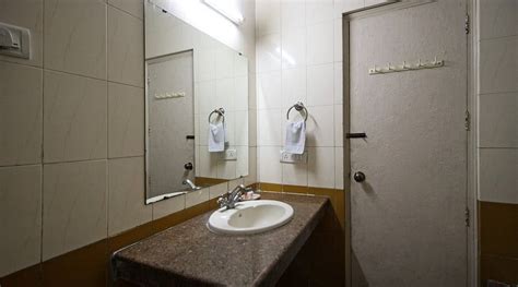 CAPITAL O 6977 HOTEL CLARKS (Baddi, Himachal Pradesh) - Hotel Reviews ...