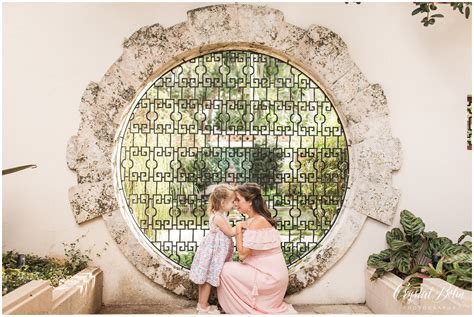 Palm Beach Family Maternity Photos at the Society of the Four Arts — Crystal Bolin Photography