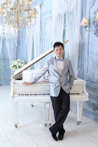 钢琴教育家廖明飞献演维也纳新年音乐会|廖明飞|教育家|音乐会_新浪娱乐_新浪网