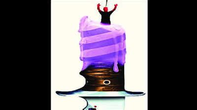 Man Kills Teenage Son: Man kills teenage son, later files police ...